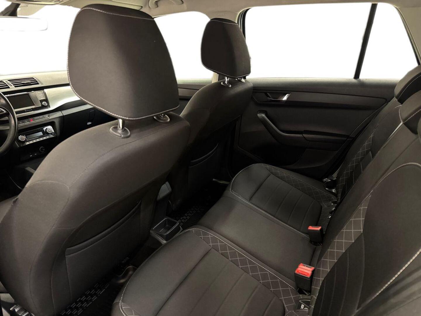 SKODA Fabia 2015