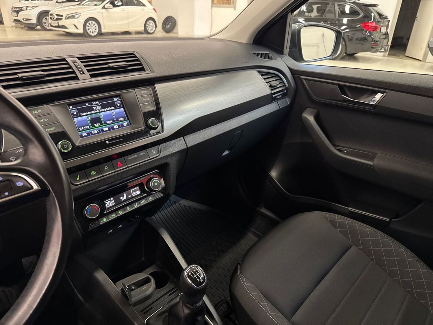 SKODA Fabia 2015