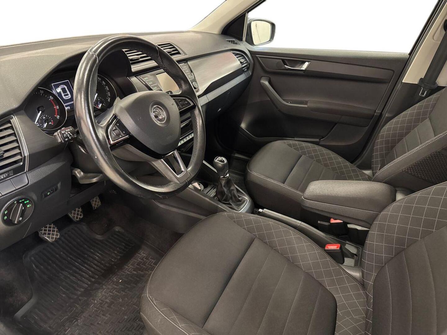 SKODA Fabia 2015