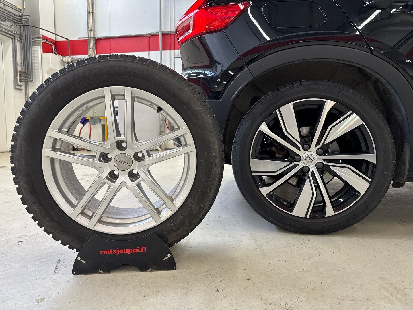 VOLVO XC40 2022