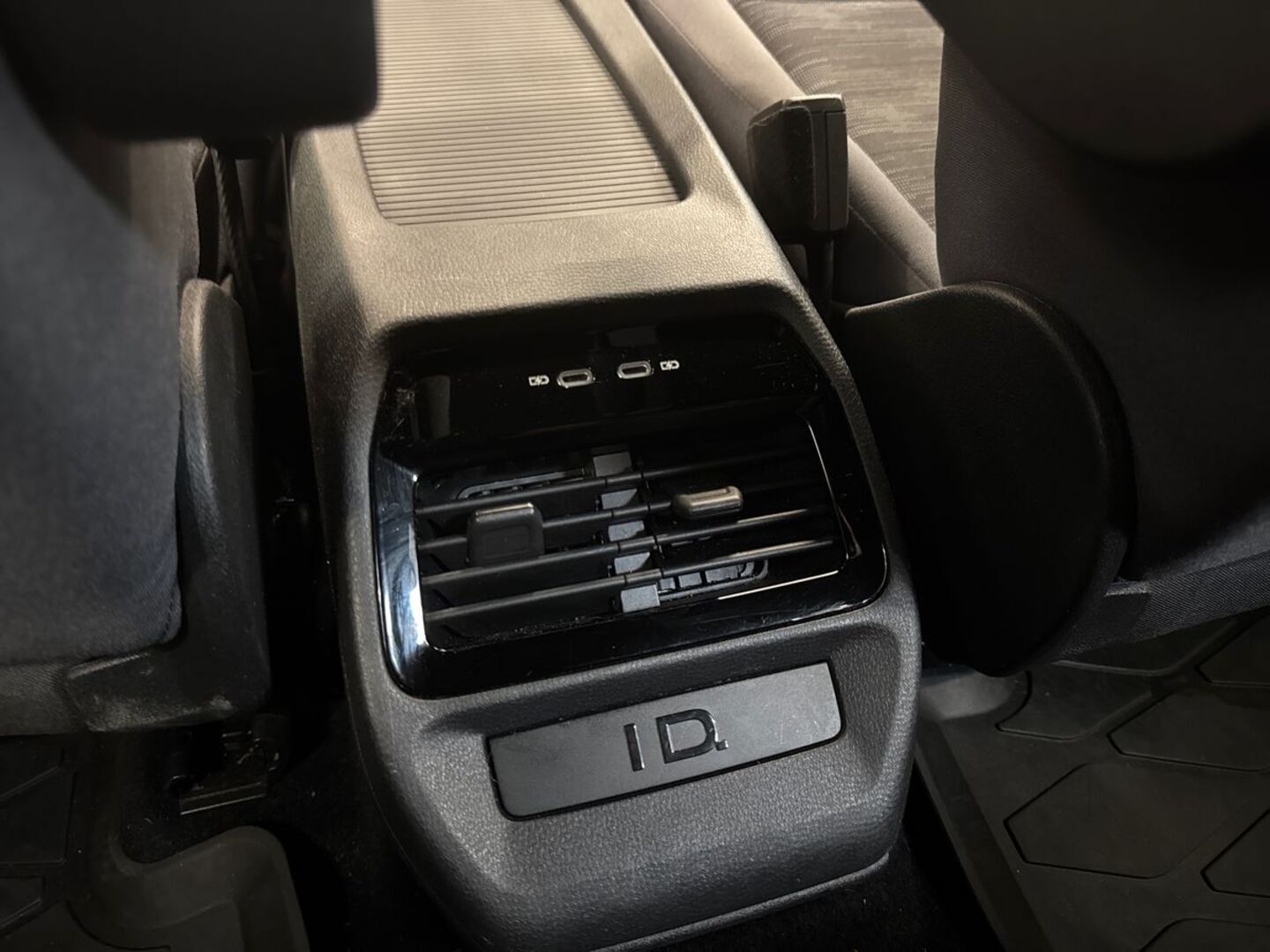 VOLKSWAGEN ID.4 2022
