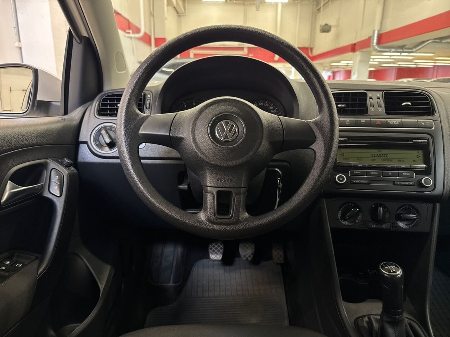 VOLKSWAGEN Polo 2010