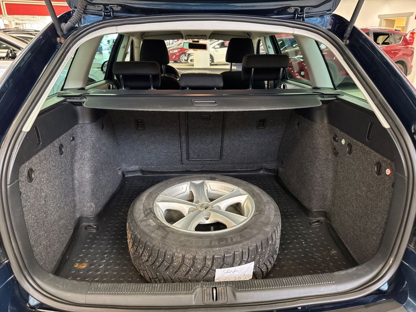 SKODA Octavia 2012