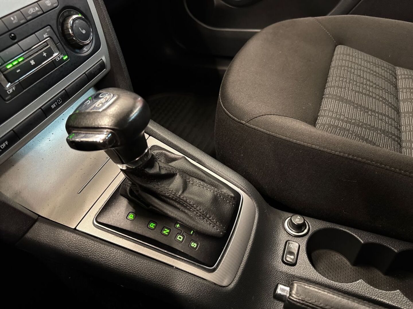 SKODA Octavia 2012