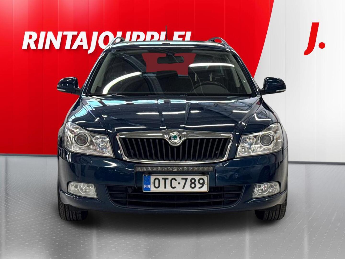 SKODA Octavia 2012