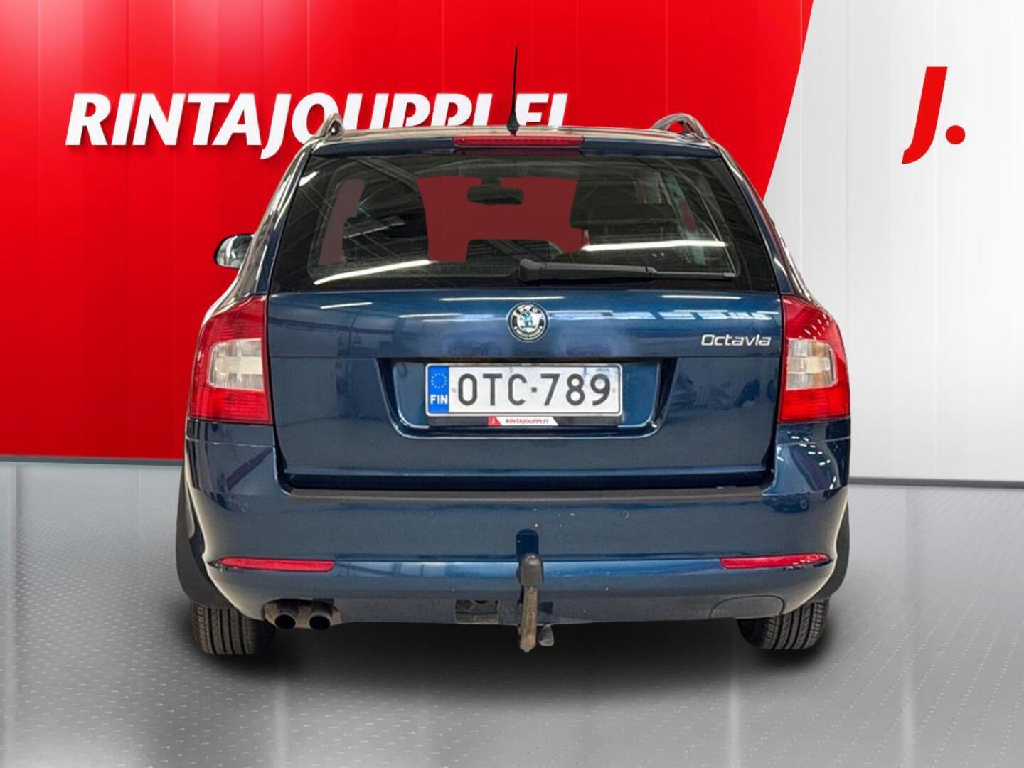 SKODA Octavia 2012