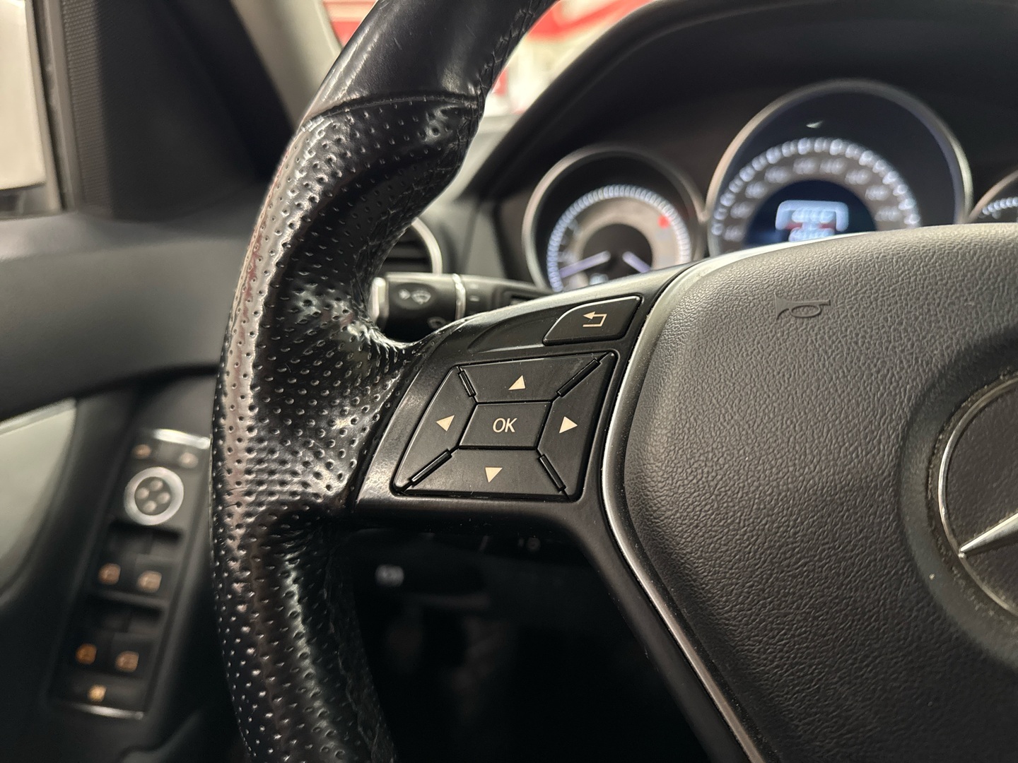 MERCEDES-BENZ C 2013