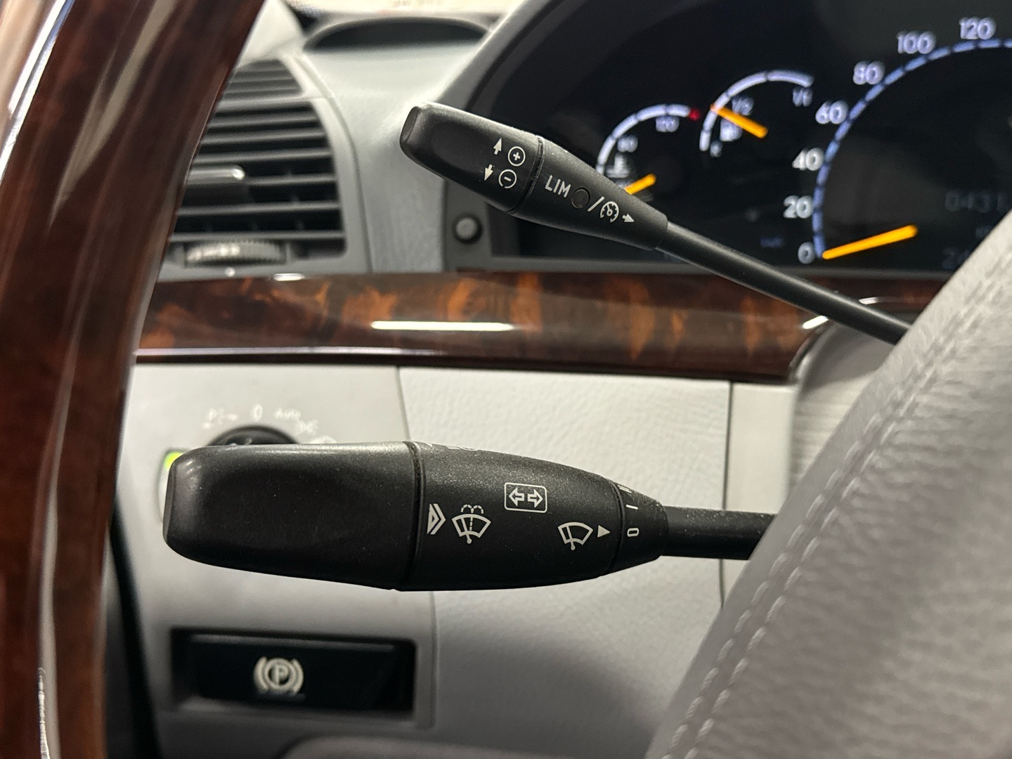 MERCEDES-BENZ S 2002