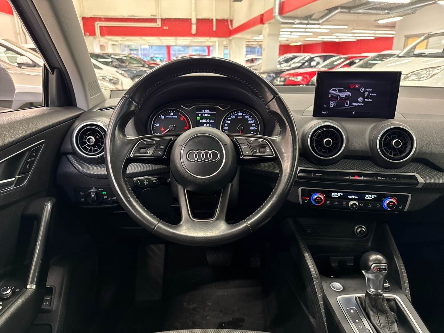 AUDI Q2 2017