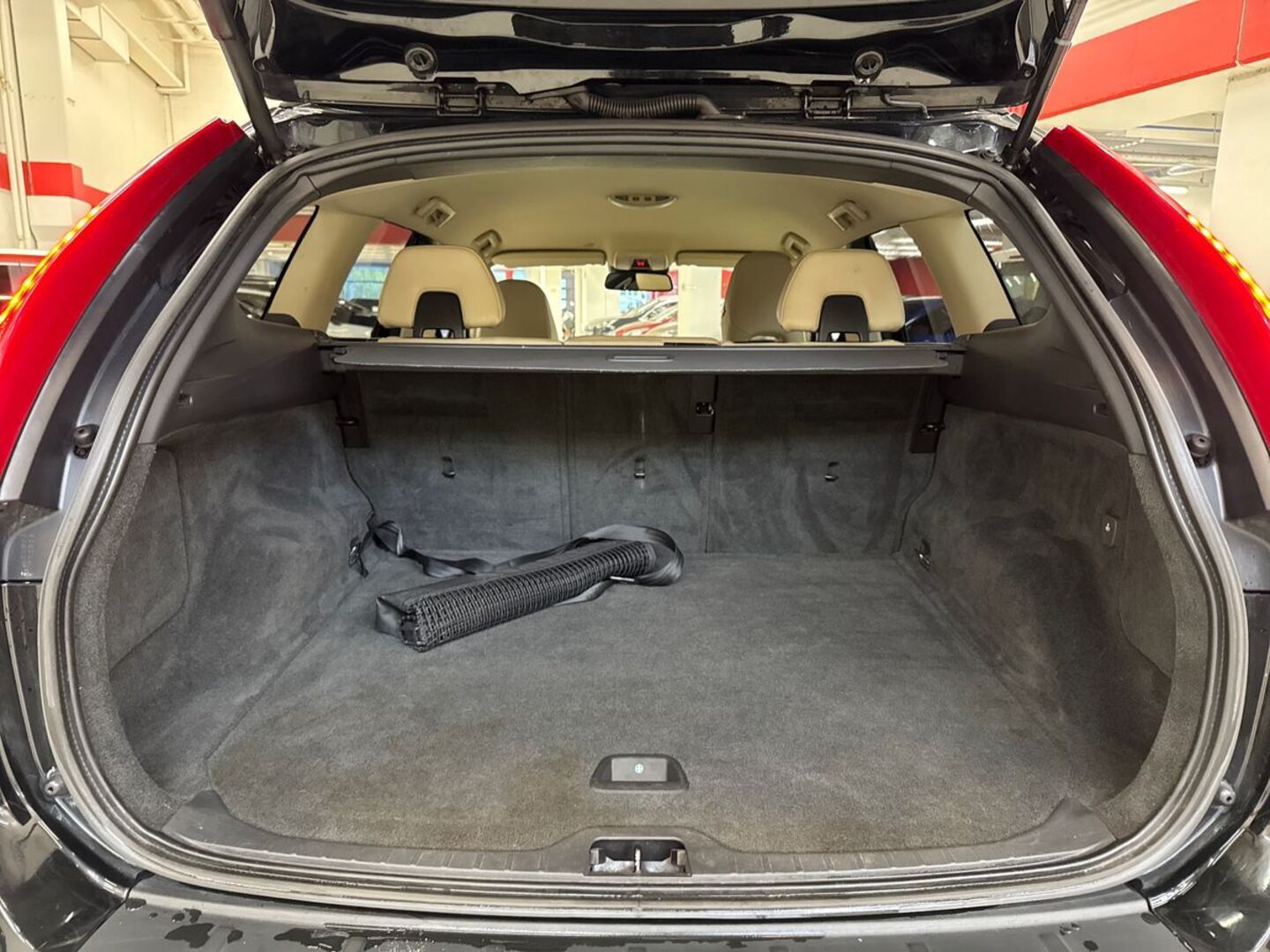 VOLVO XC60 2011