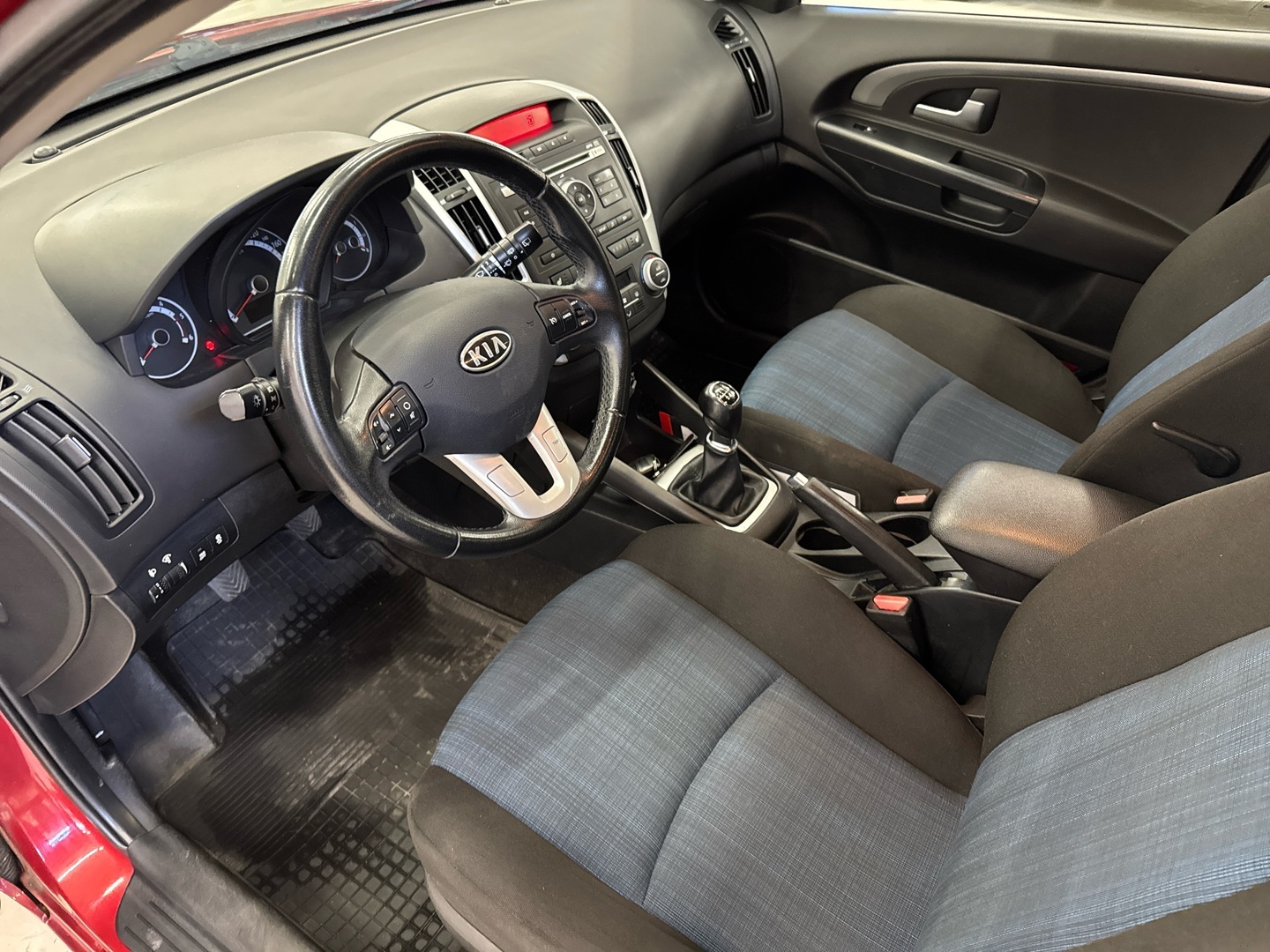 KIA cee'd 2011