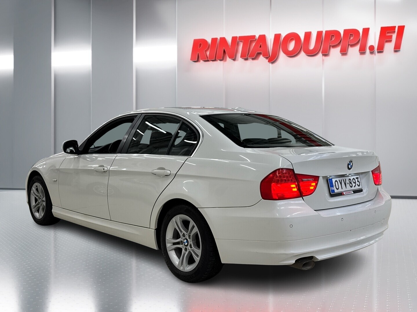 BMW 318 2011