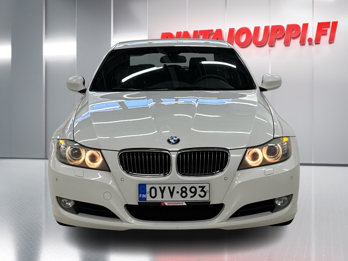 BMW 318 2011