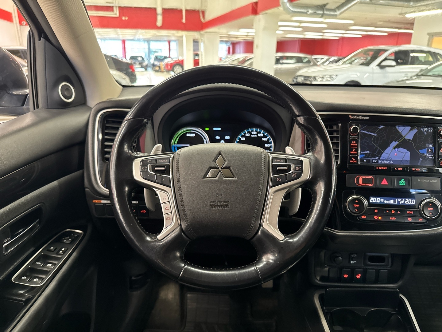 MITSUBISHI Outlander 2016