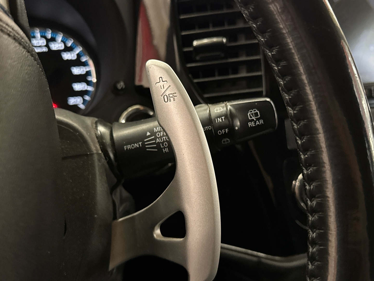 MITSUBISHI Outlander 2016