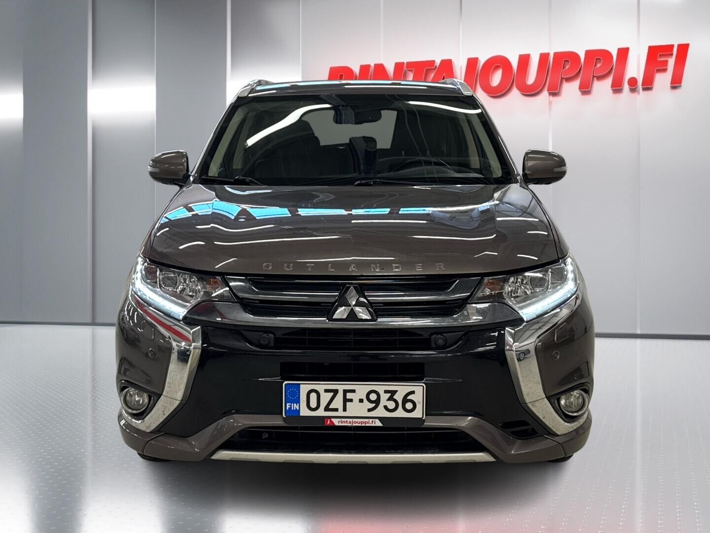 MITSUBISHI Outlander 2016