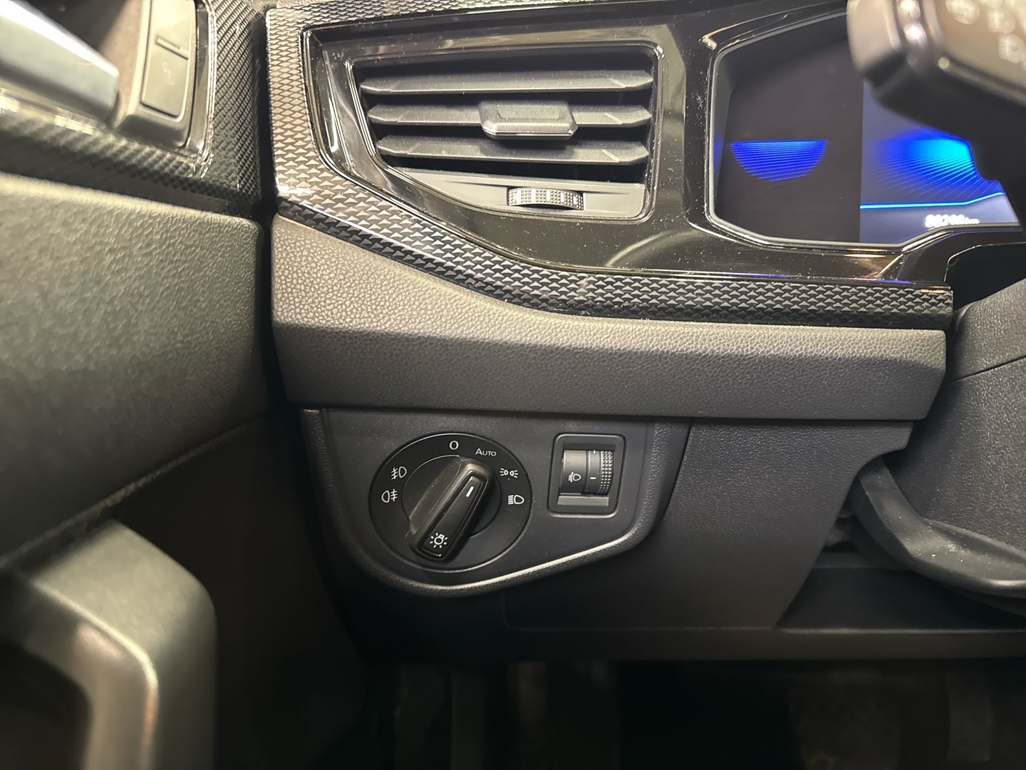 VOLKSWAGEN Polo 2022