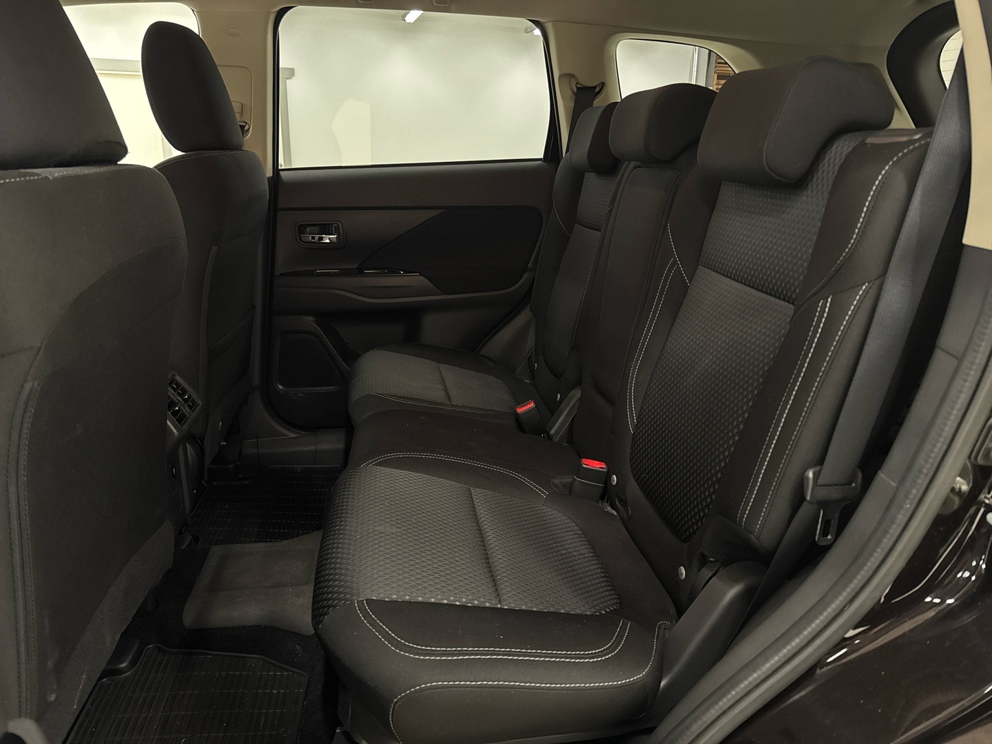 MITSUBISHI Outlander PHEV 2019