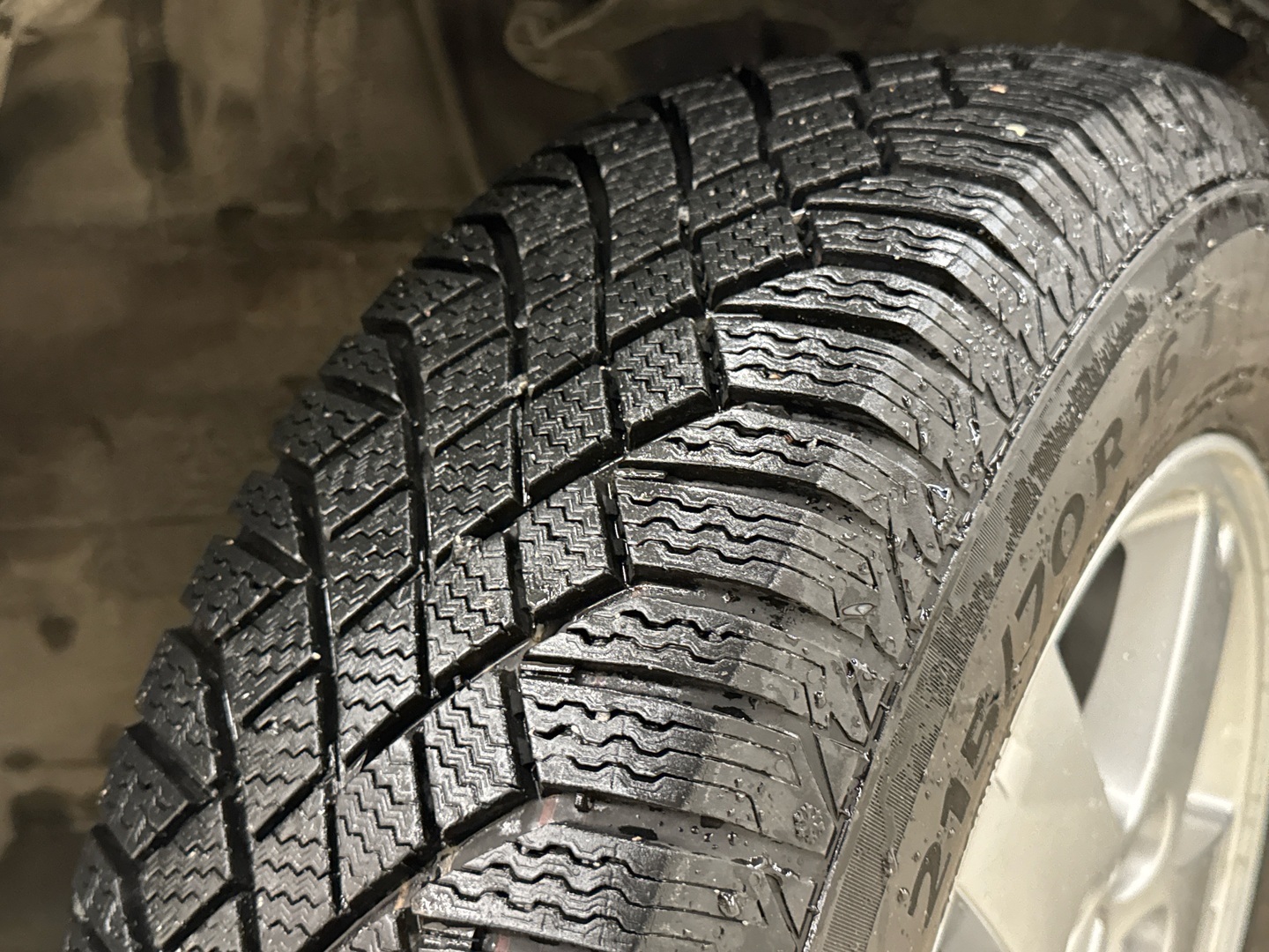 MITSUBISHI Outlander PHEV 2019