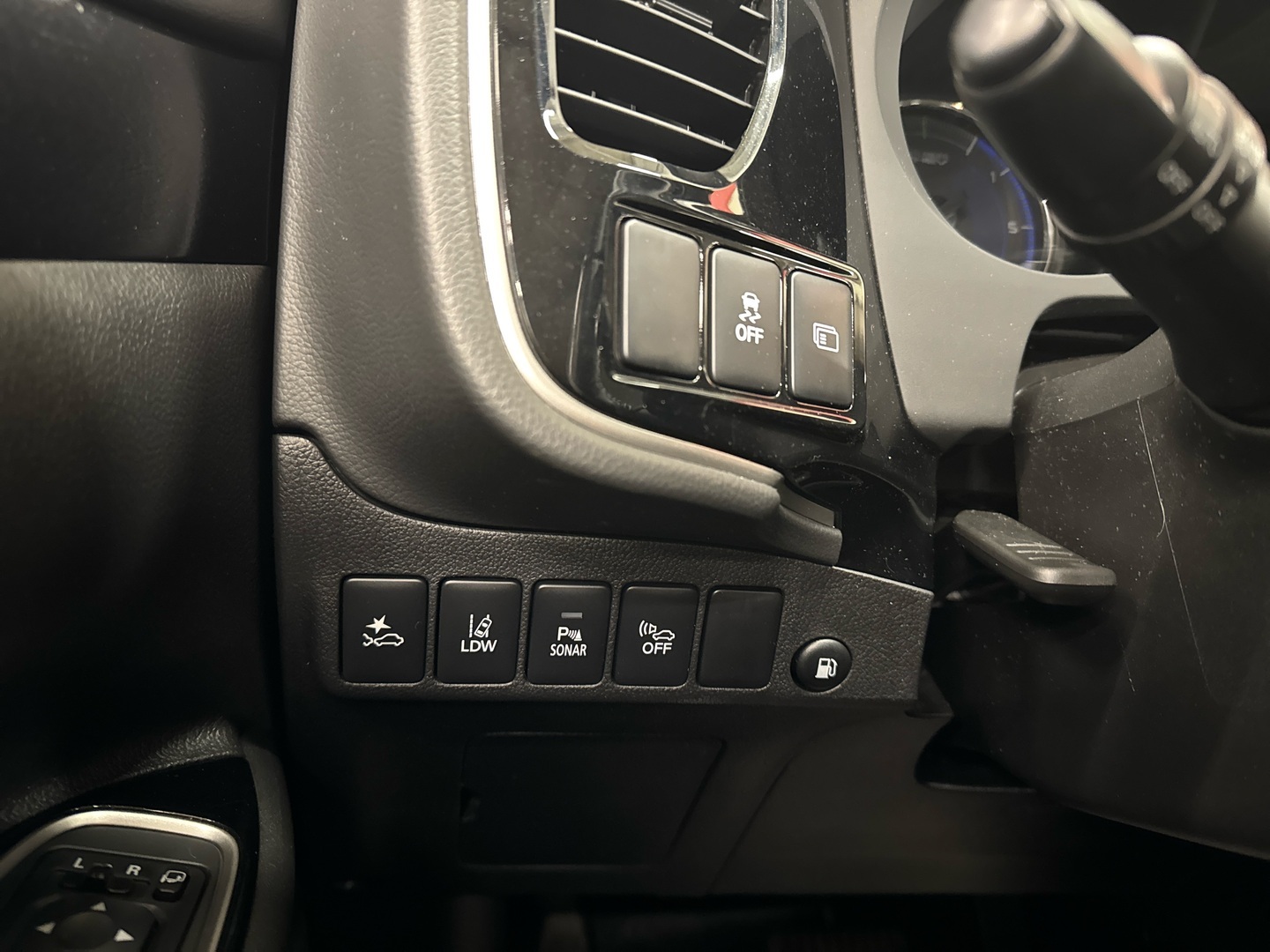 MITSUBISHI Outlander PHEV 2019