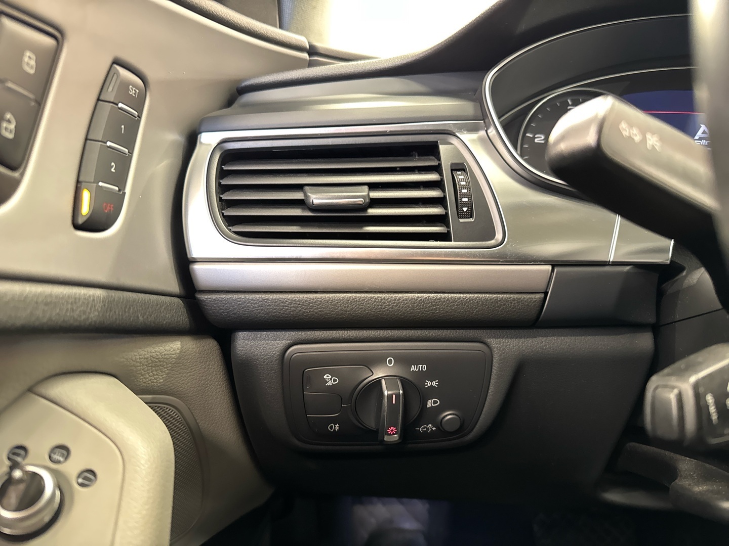 AUDI A6 allroad quattro 2013