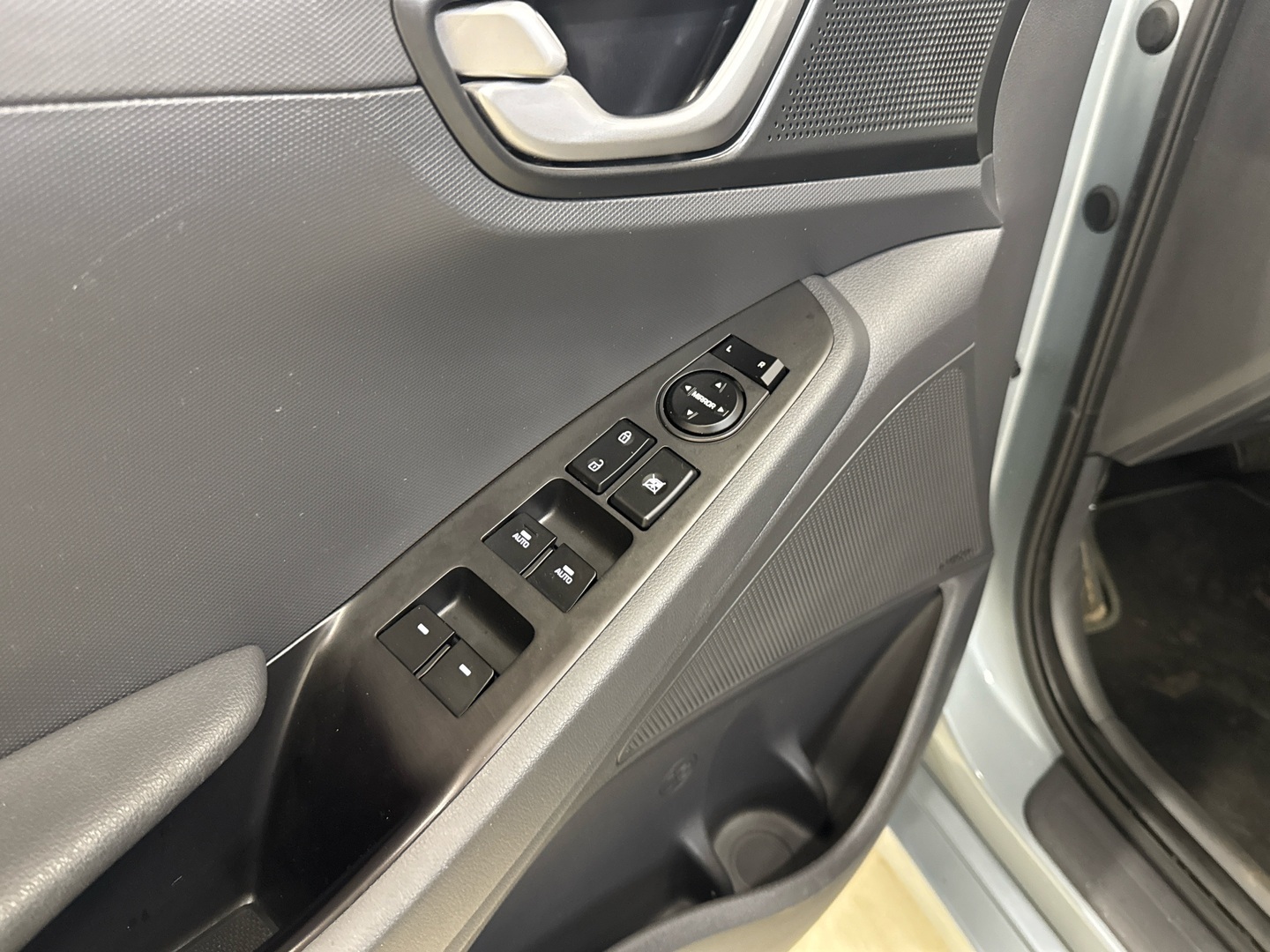 HYUNDAI IONIQ electric 2017