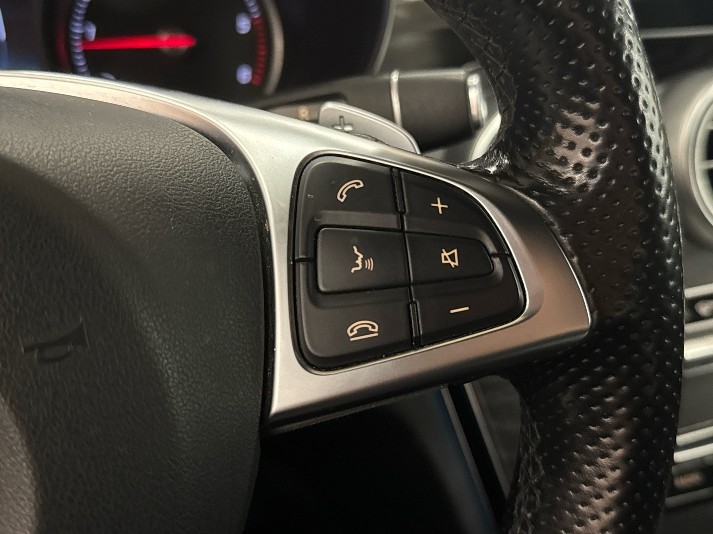 MERCEDES-BENZ C 2016