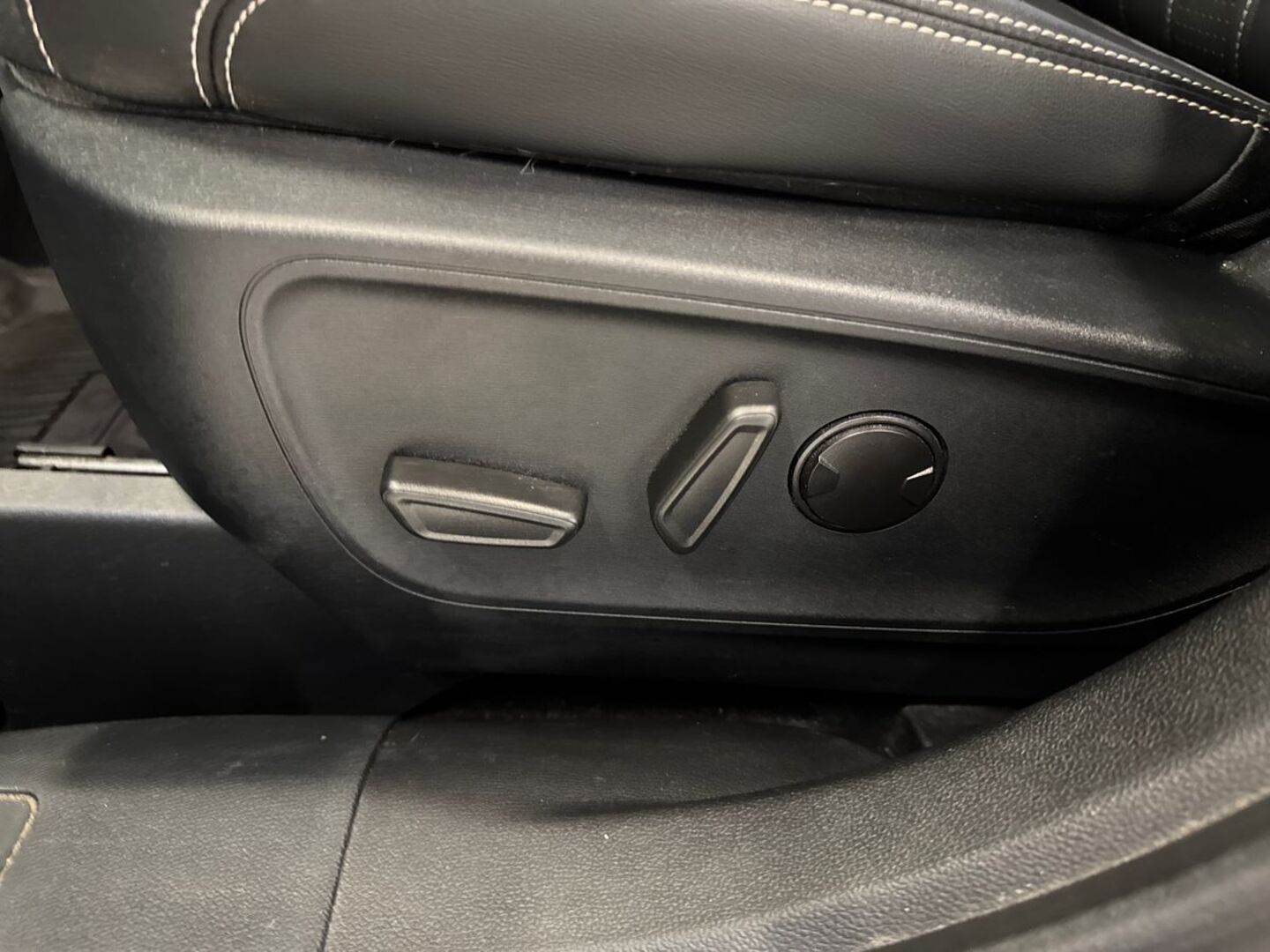 FORD Kuga 2023