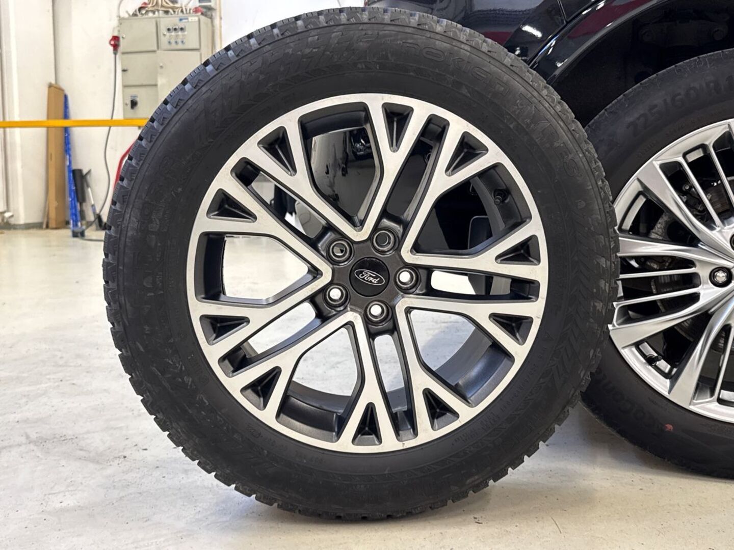 FORD Kuga 2023