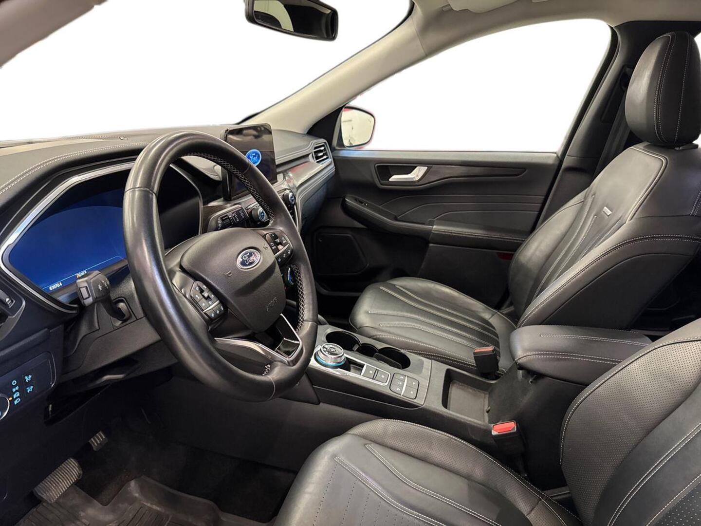 FORD Kuga 2023