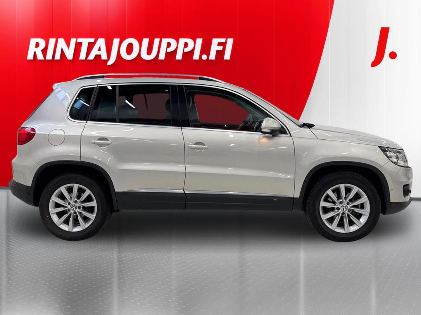 VOLKSWAGEN Tiguan 6