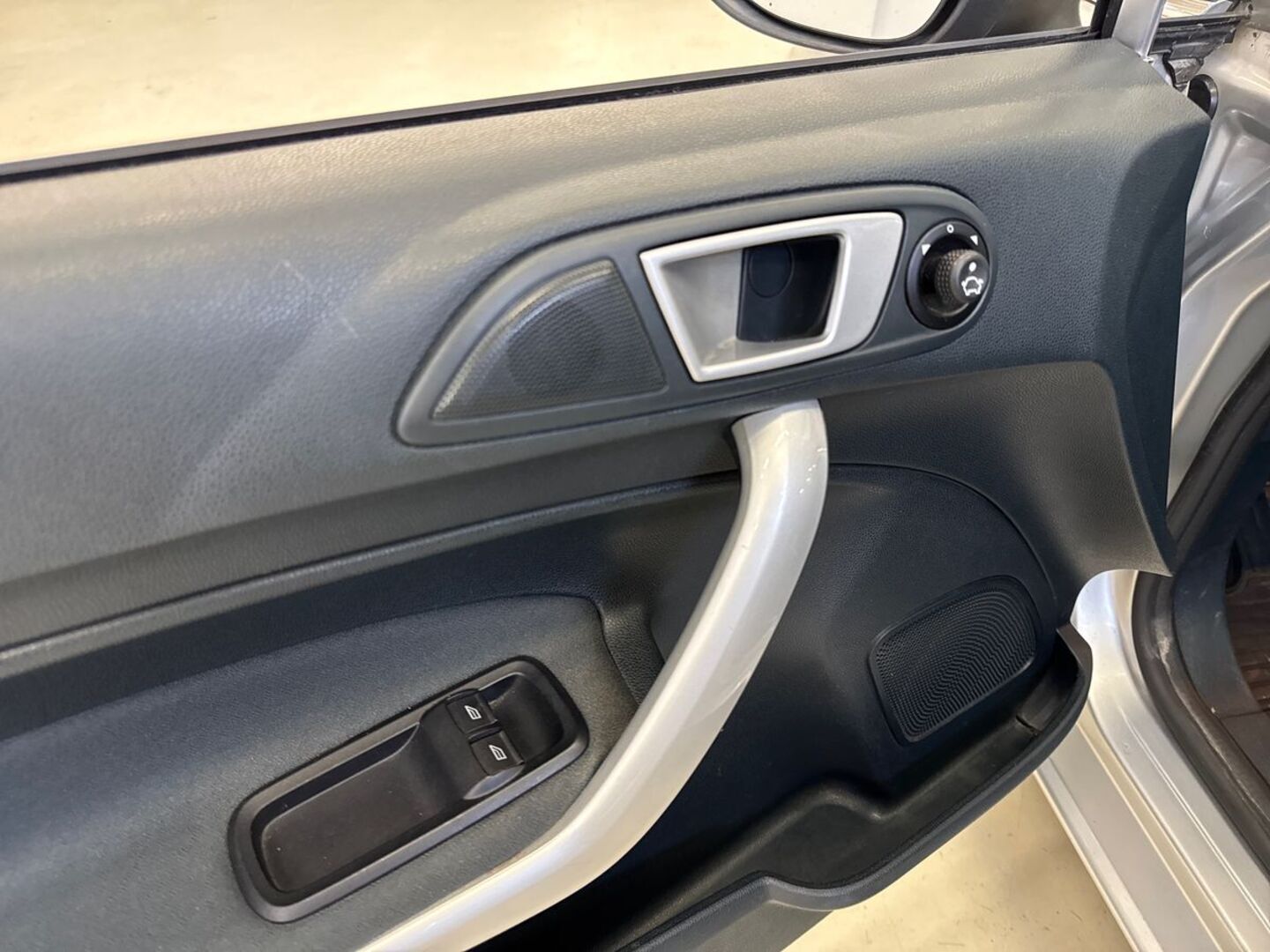 FORD Fiesta 2012