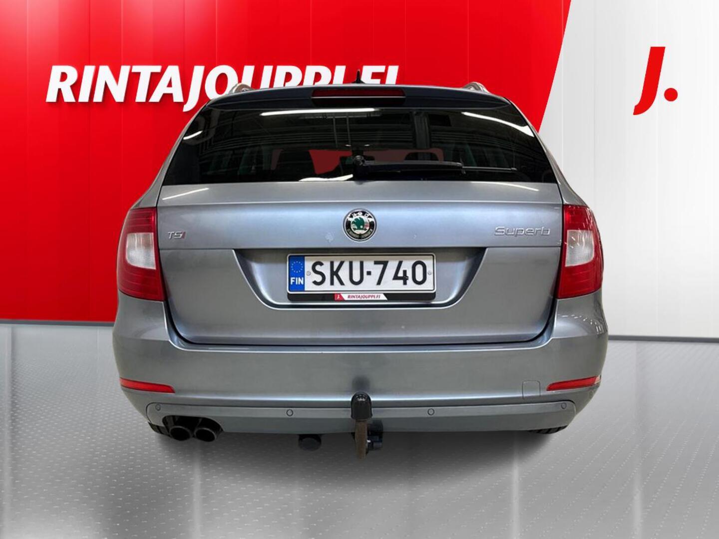 SKODA Superb 2013