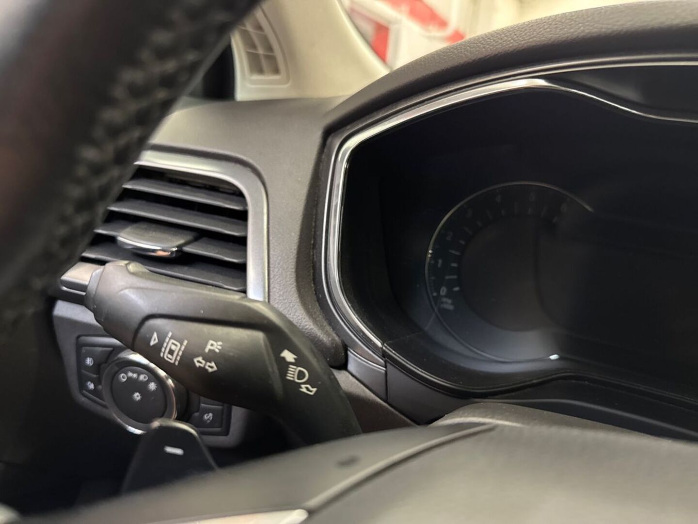 FORD Mondeo 24