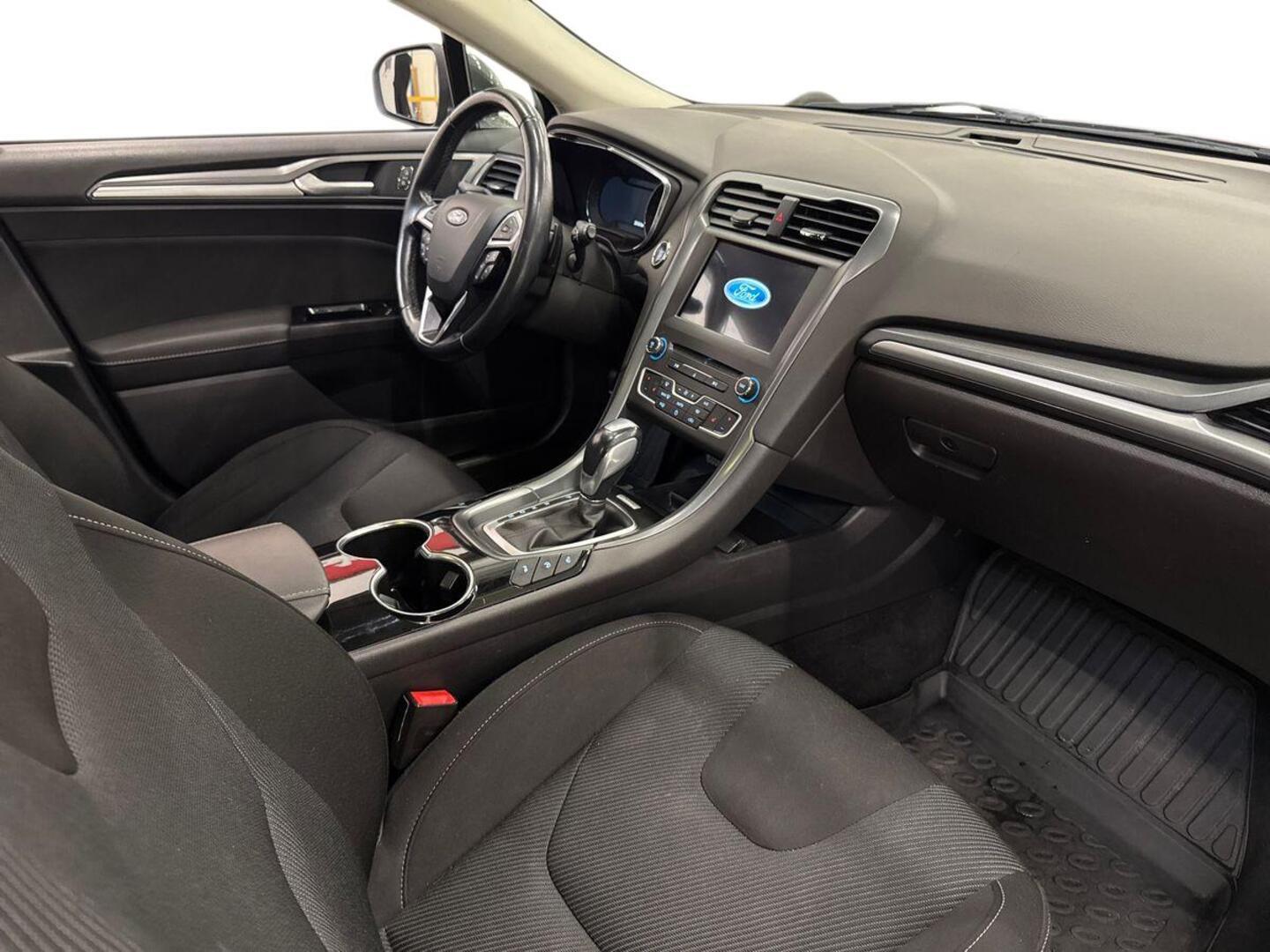 FORD Mondeo 9