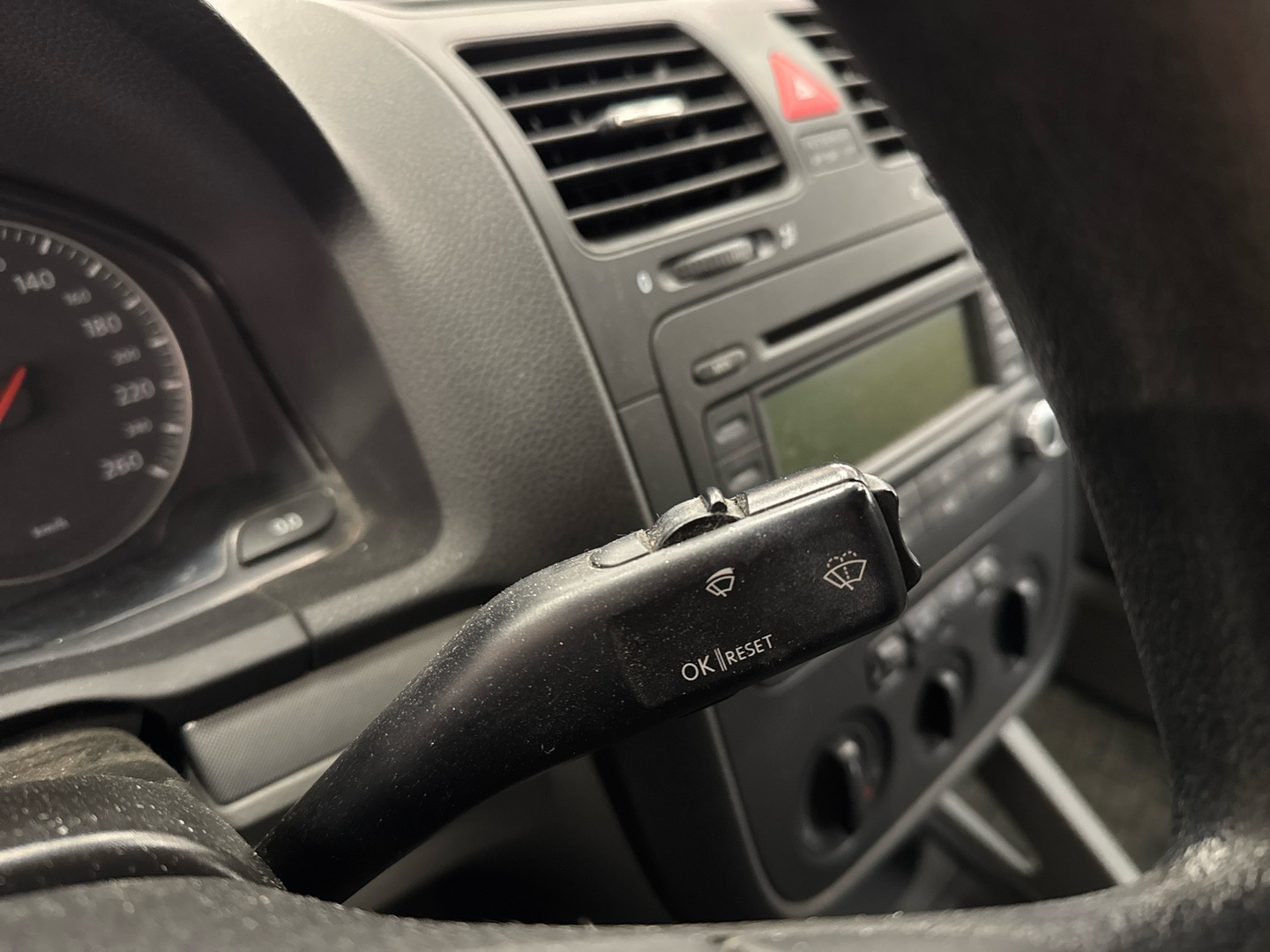 VOLKSWAGEN Jetta 2006