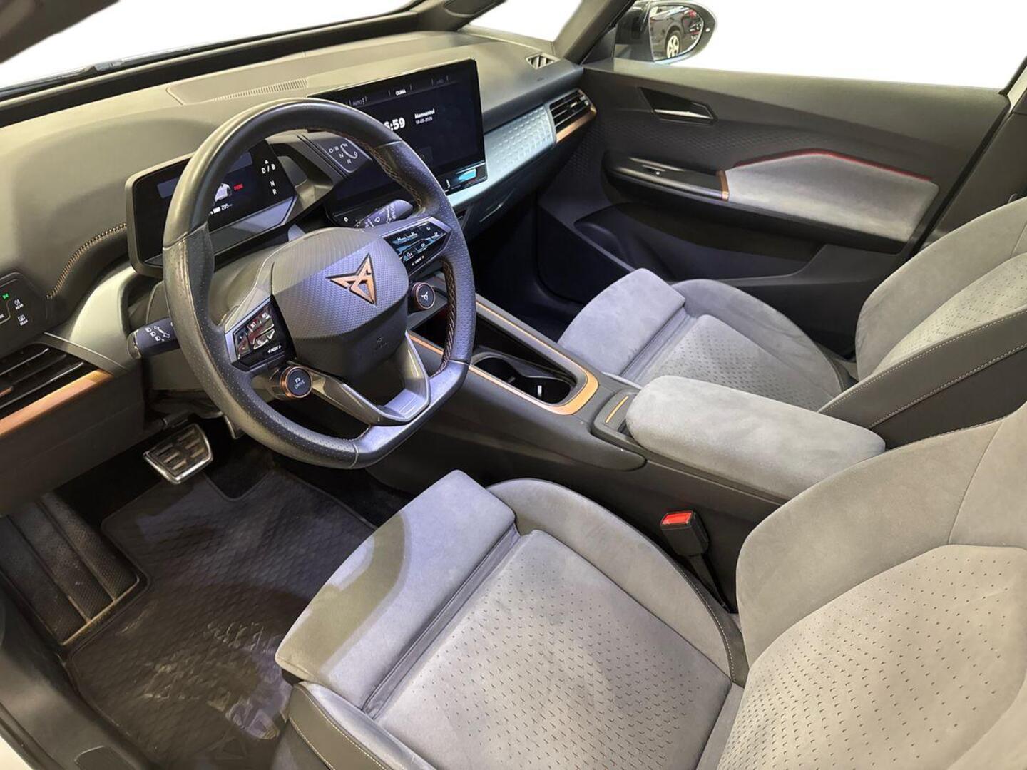 CUPRA Born 2023