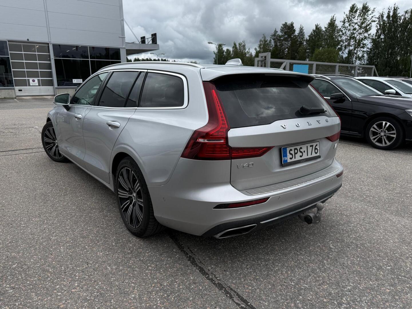 VOLVO V60 2022