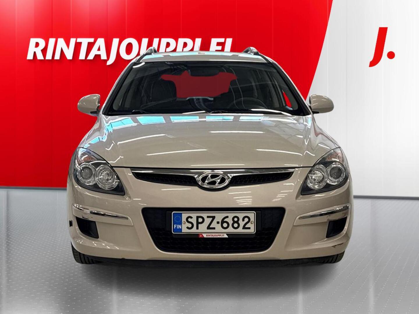 HYUNDAI i30 2010