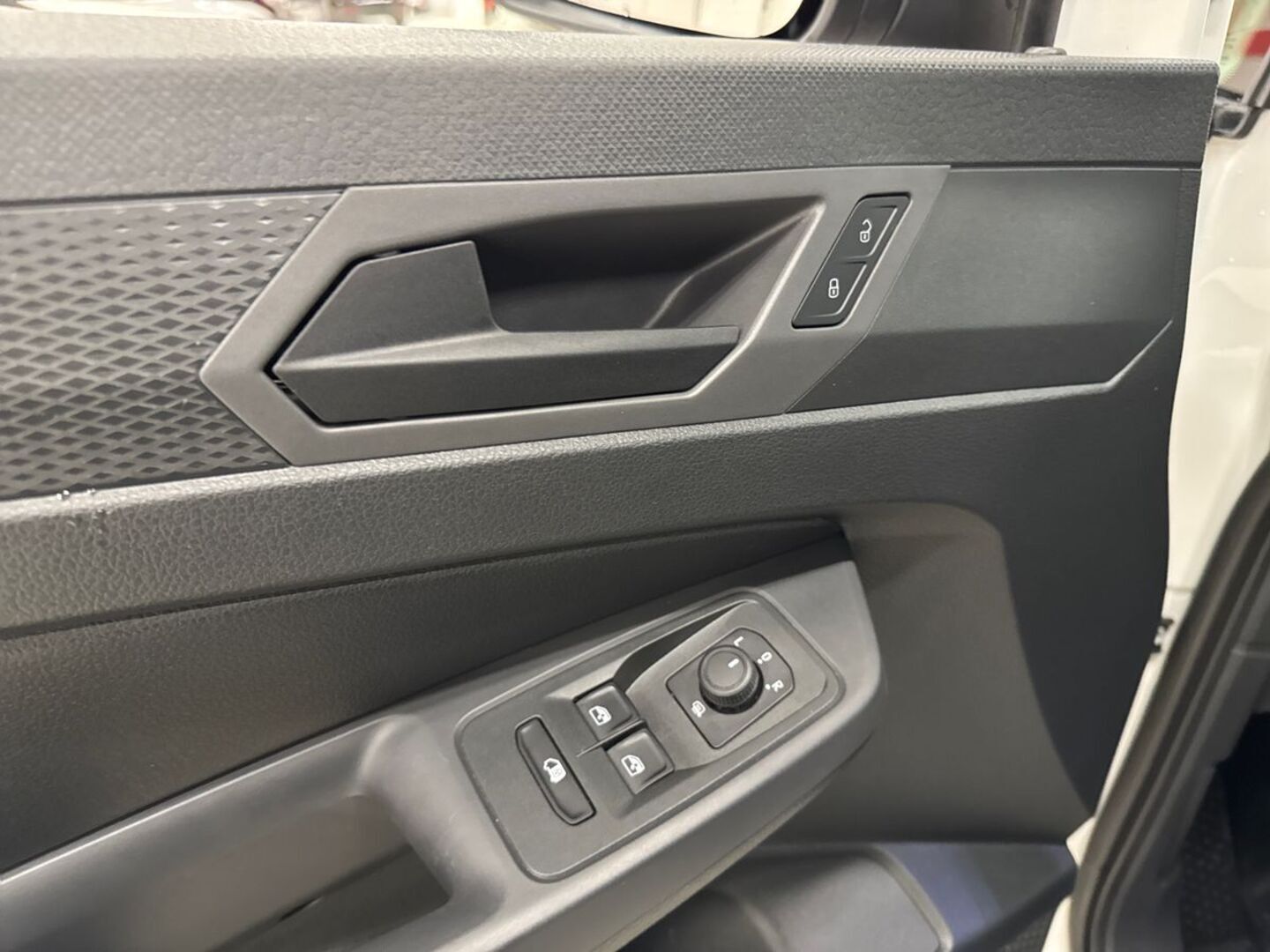 VOLKSWAGEN Caddy Maxi 13