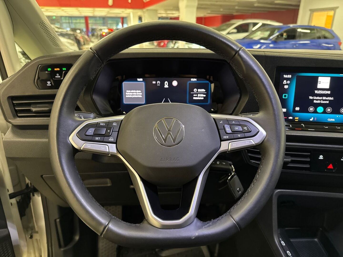 VOLKSWAGEN Caddy Maxi 18