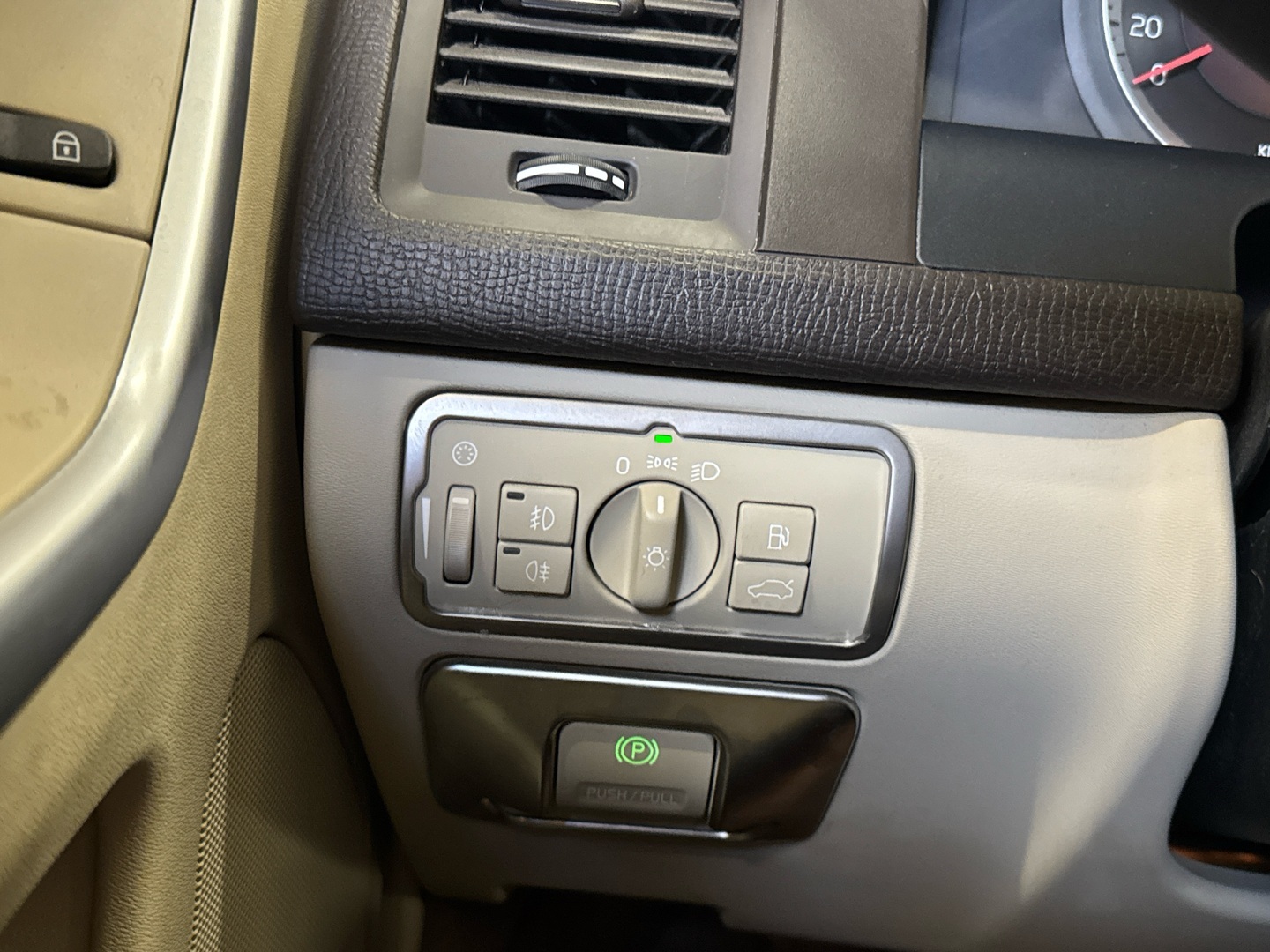 VOLVO XC60 2009