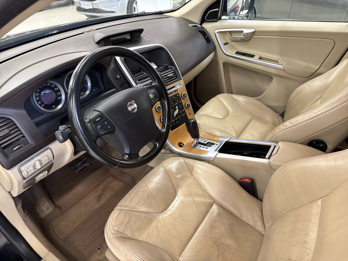 VOLVO XC60 2009