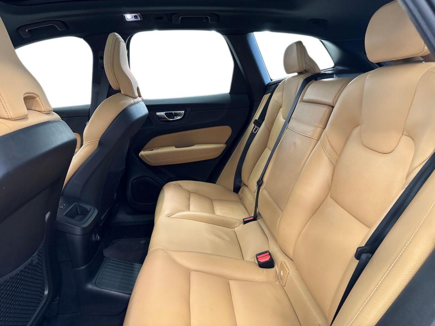 VOLVO XC60 10