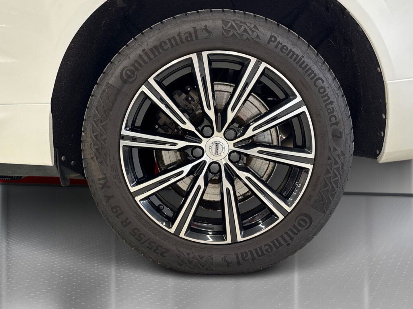VOLVO XC60 13