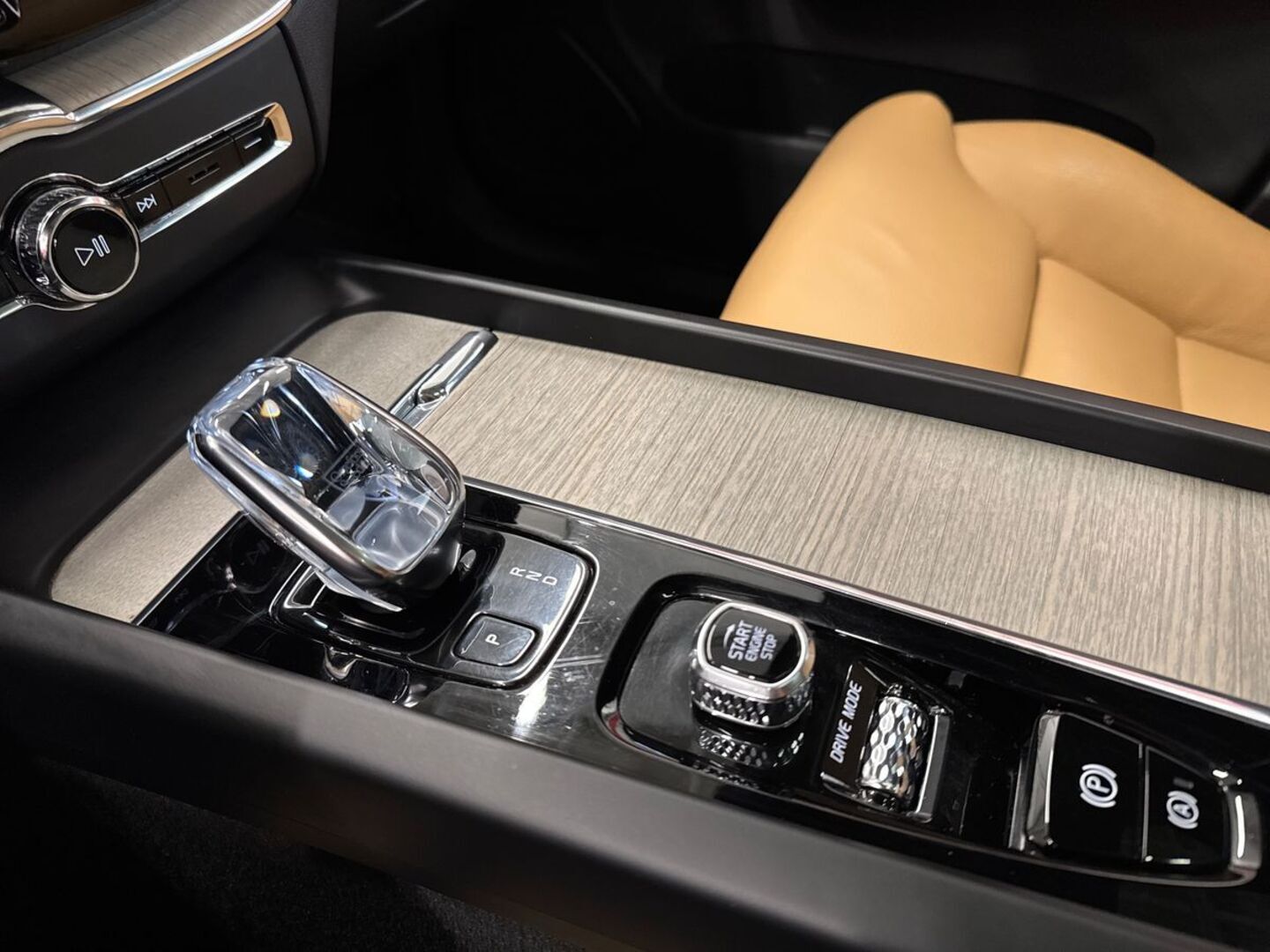 VOLVO XC60 27