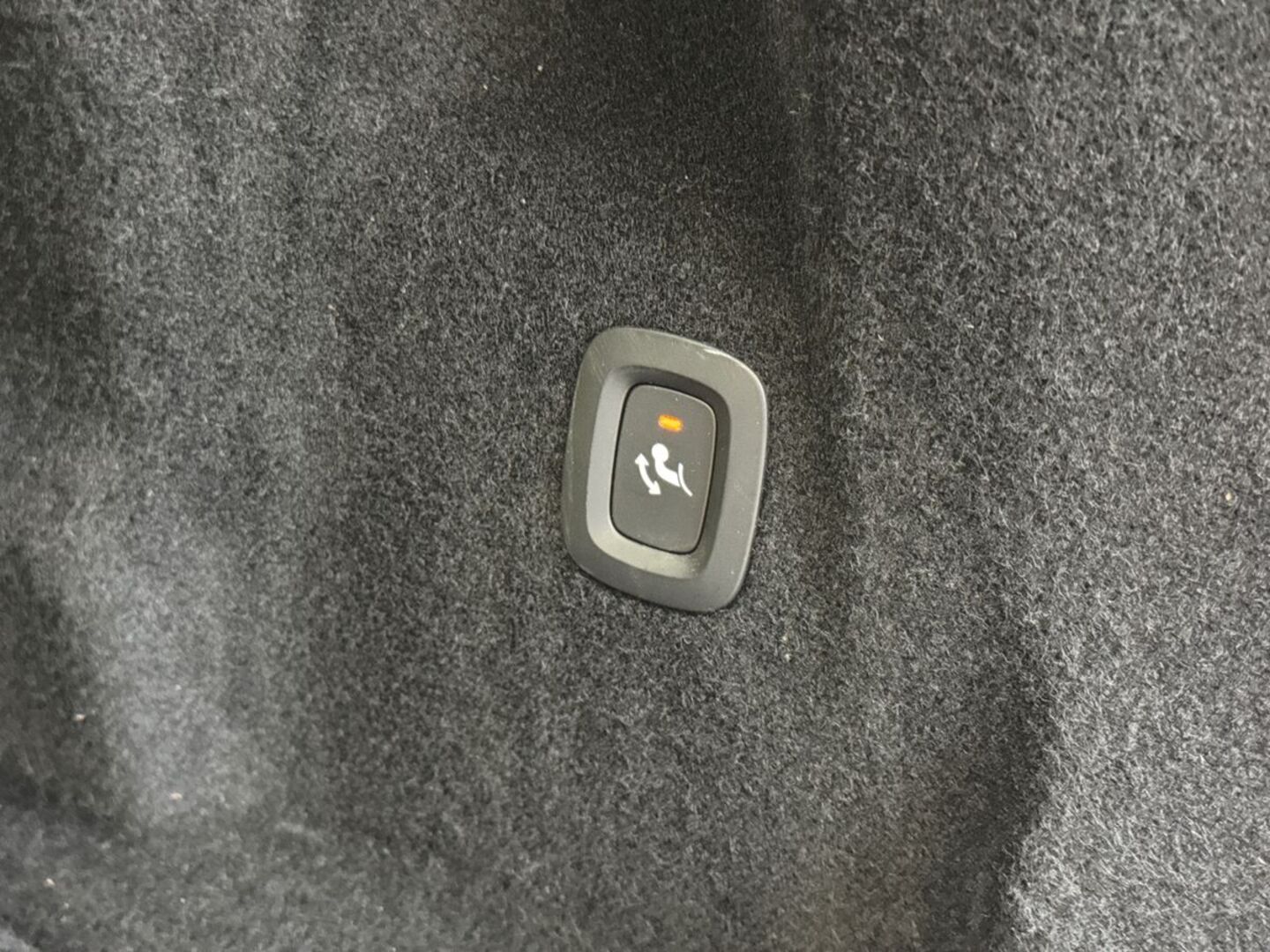 VOLVO XC60 35