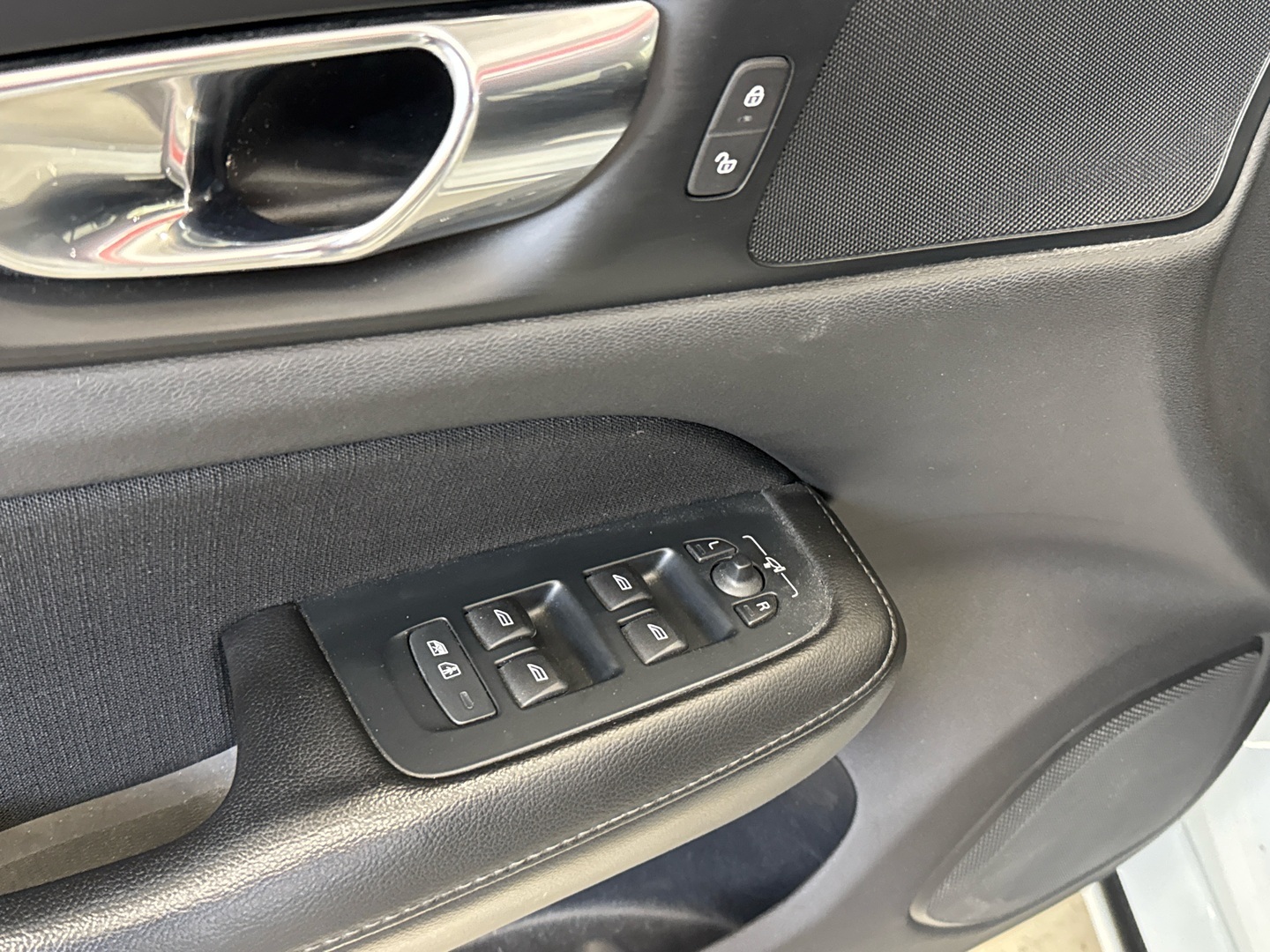 VOLVO V60 2019
