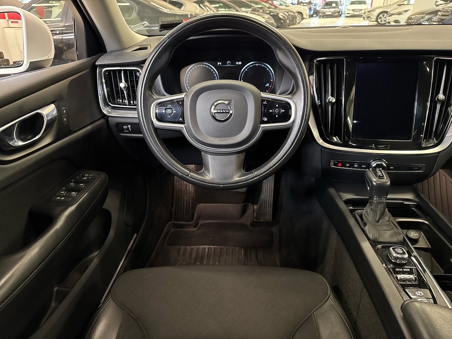 VOLVO V60 2019