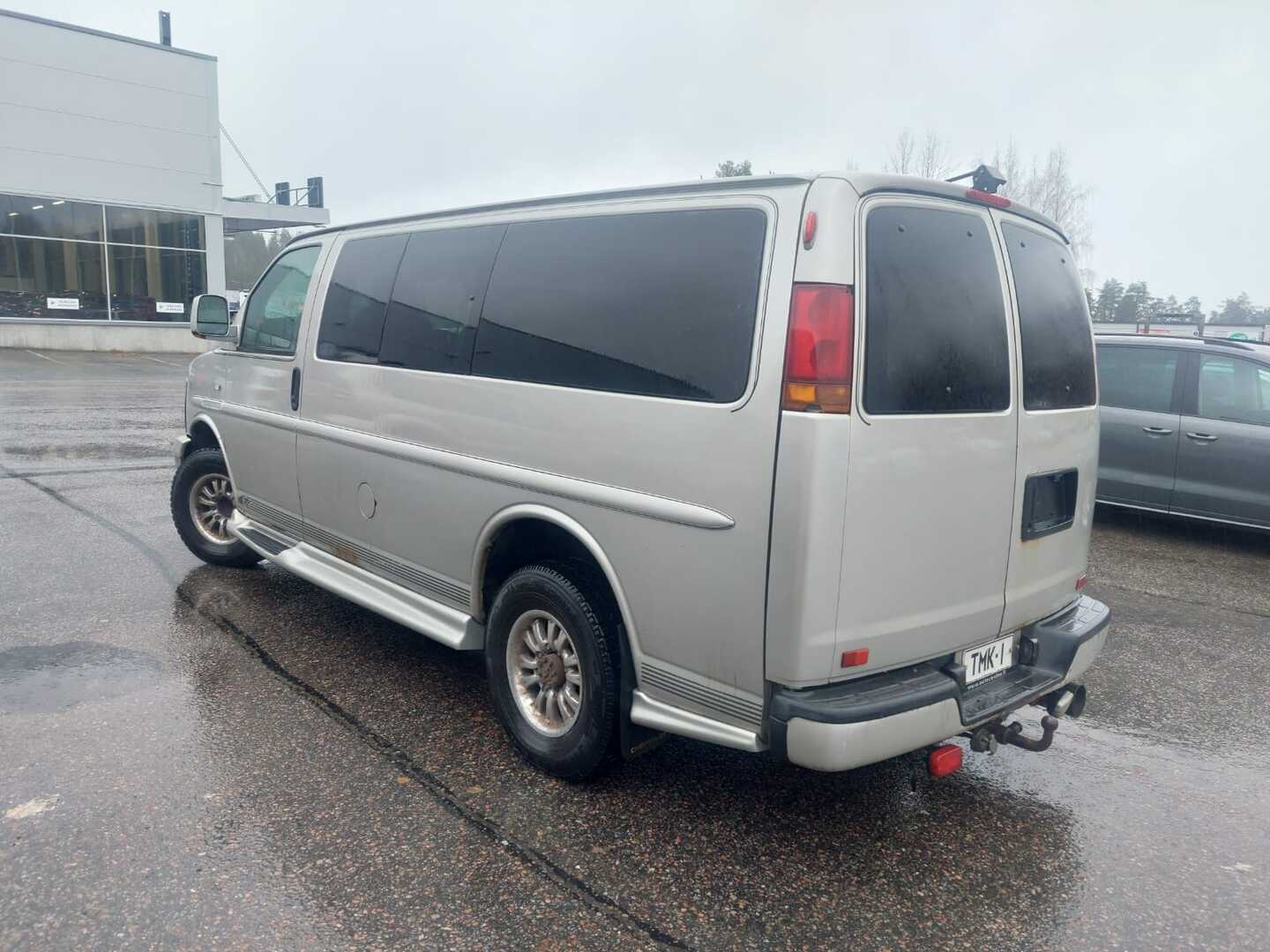 CHEVROLET EXPRESS 2009